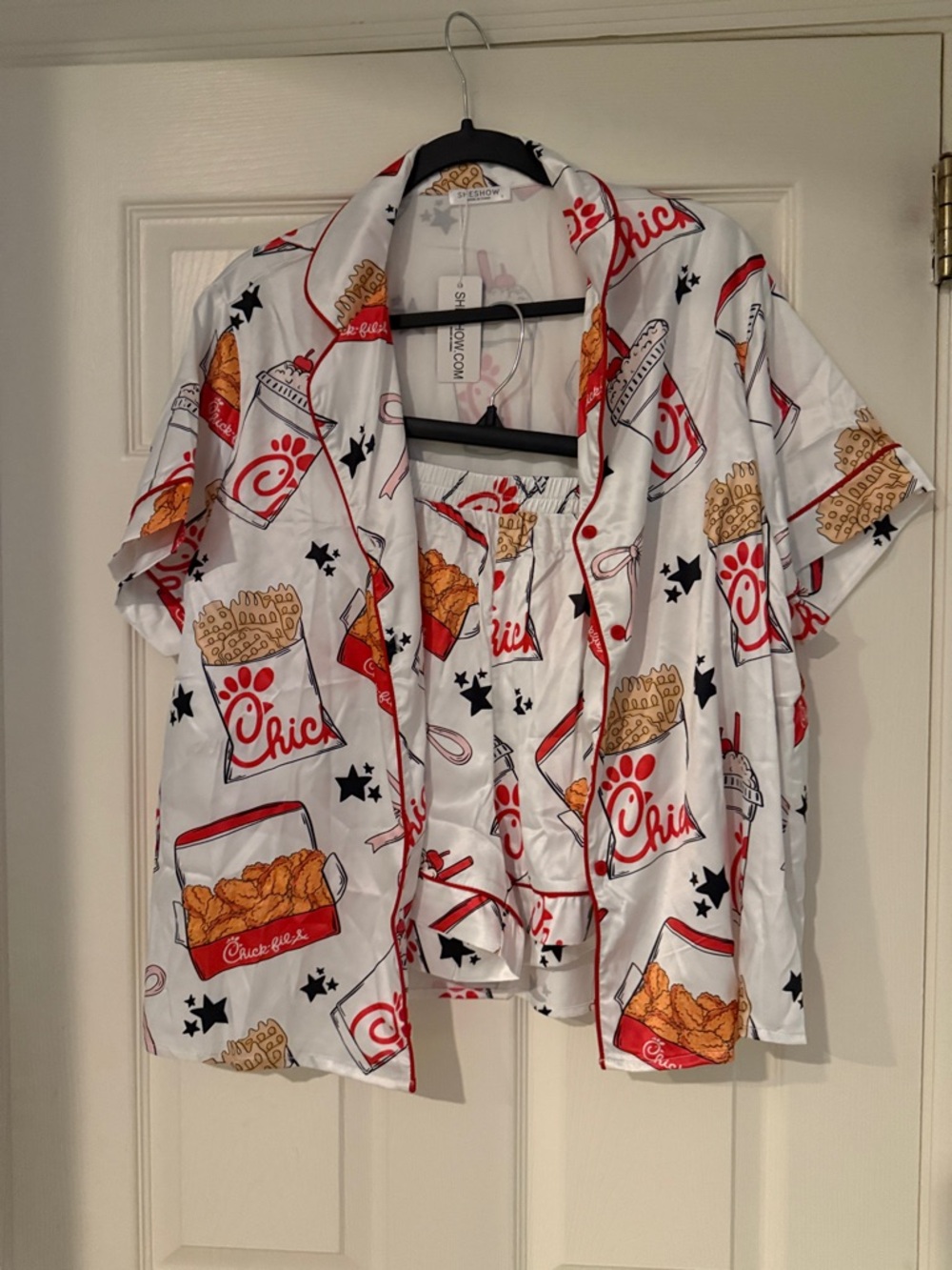 Sheshow White Graphic Short set Pajama 2 piece fun vacation comfy satin tictoc